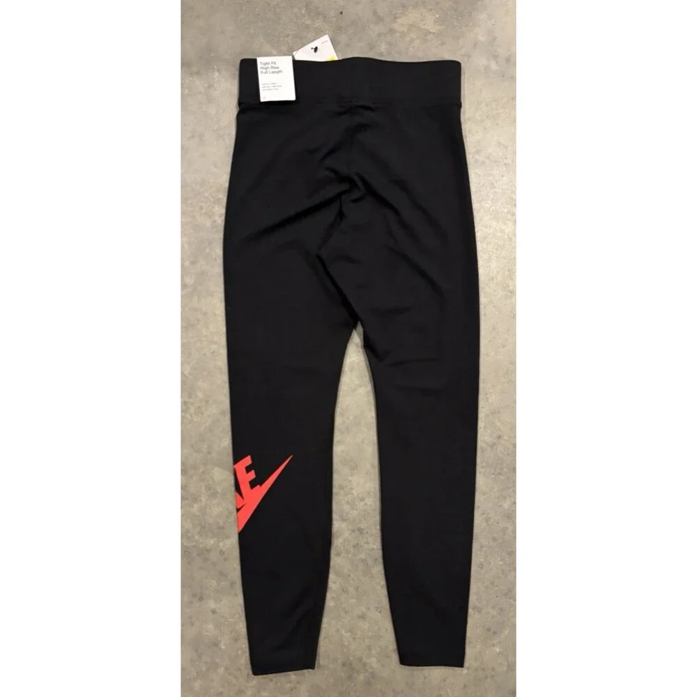 NWT Nike Women’s Tight Fit High Rise Full Length Leggings Black Red Small